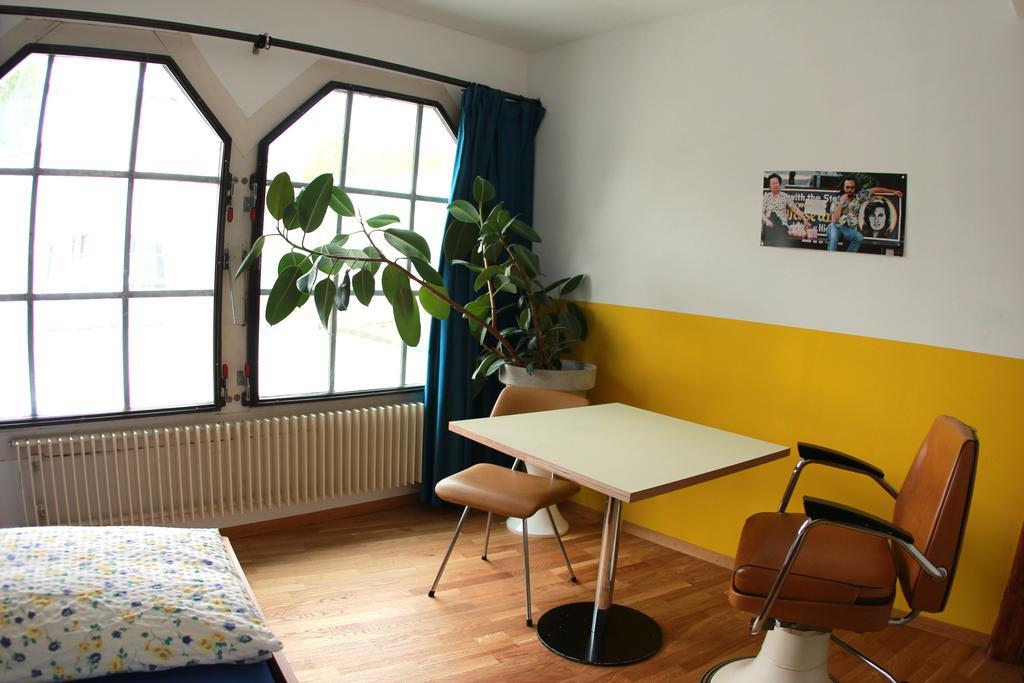 Basel Backpack Pansiyon Dış mekan fotoğraf